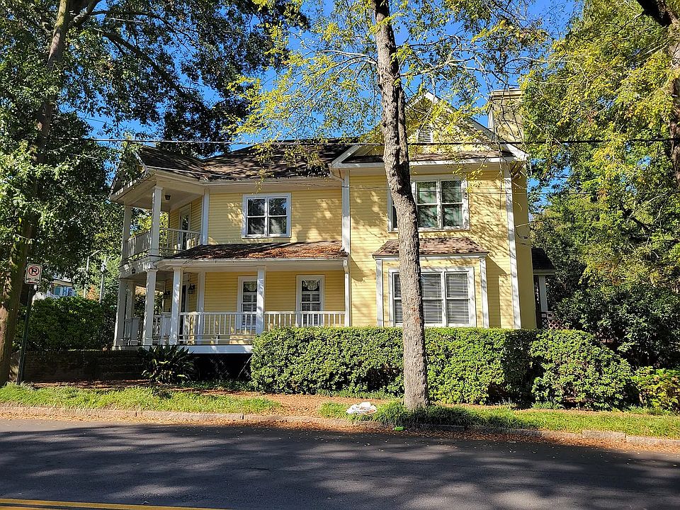 1st image of 422 Georgia Ave SE