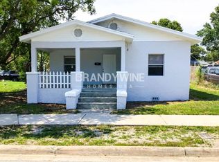 1004 E Lake Ave, Tampa, FL 33605
