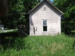 219 W Saint John St, England, AR 72046