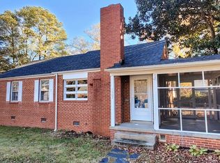 1307 Foxcroft Rd, Henrico, VA 23229