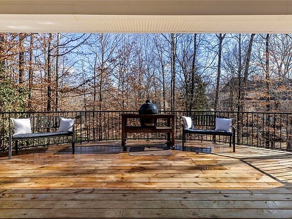 5th image of 1505 Malone Ct