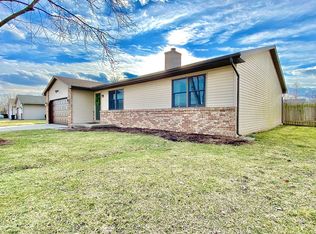 419 Dewberry Trl, Chatham, IL 62629