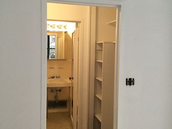 5th image of 35 E 38th St APT 3E