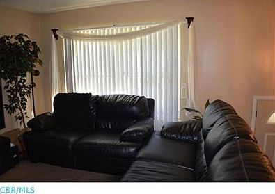 3rd image of 3196 Kenray Dr