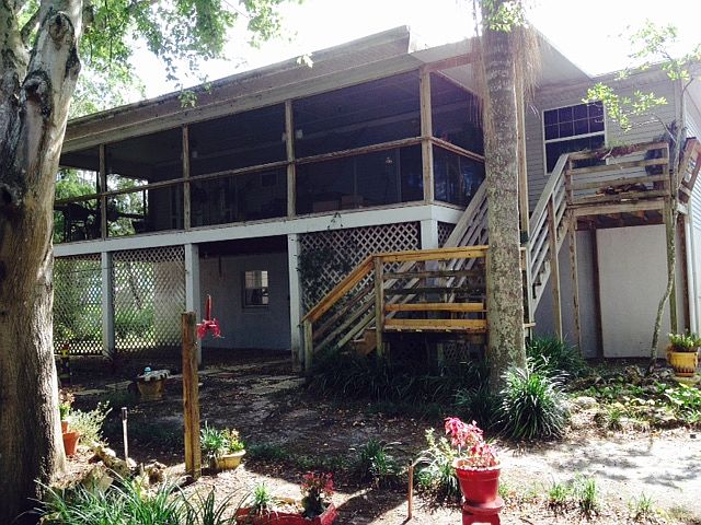 1st image of 55739 Holiday Cir