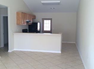 186 James Holcomb Rd APT 2, Hull, GA 30646