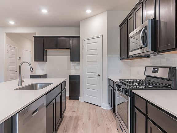 3rd image of 17902 Trieste Dr
