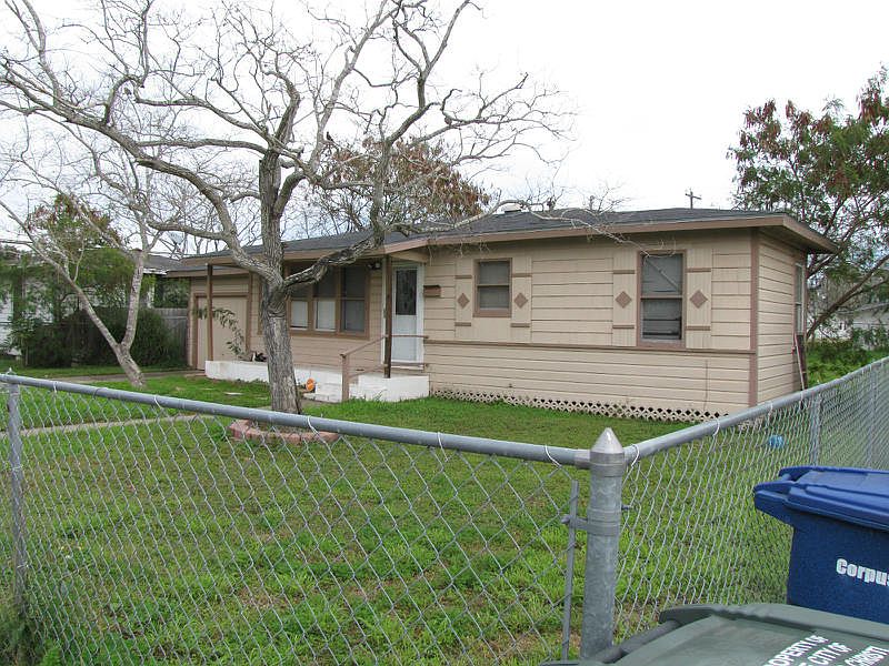 2nd image of 4908 Kosarek Dr