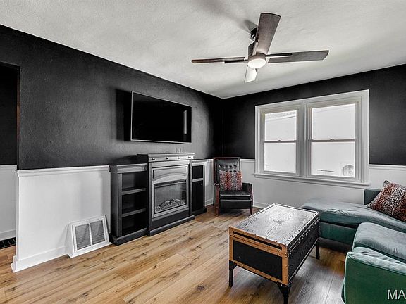 4th image of 10304 Eaglewood Ave