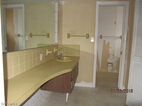 3rd image of 16 Sunview Blvd SW