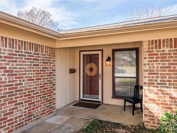 4th image of 6408 Winifred Dr