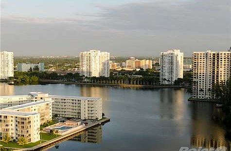 1st image of 1000 Island Blvd #2010