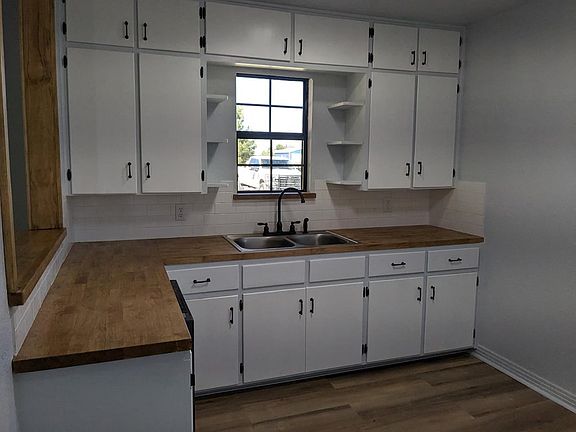 5th image of 10669 Emmitt Ln