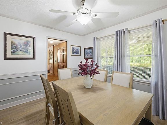 5th image of 2457 Leonae Dr