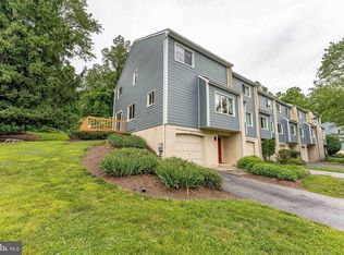 301 S Point Dr, Chadds Ford, PA 19317