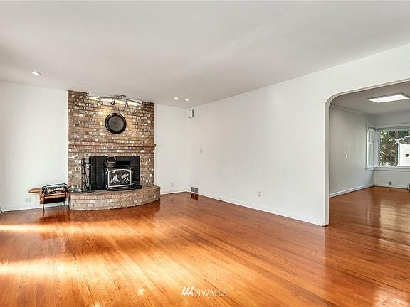 5th image of 22208 66th Ave W
