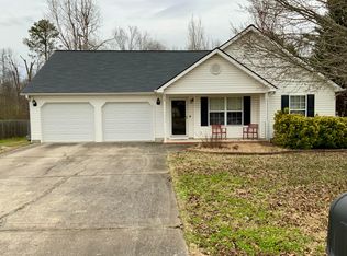 634 N Peppercorn Ln, Rossville, GA 30741