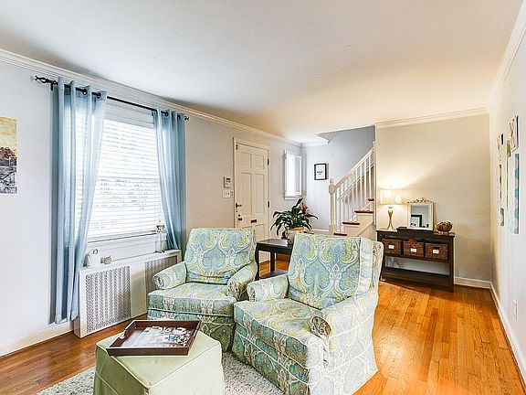 2nd image of 4622 Kensington Ave