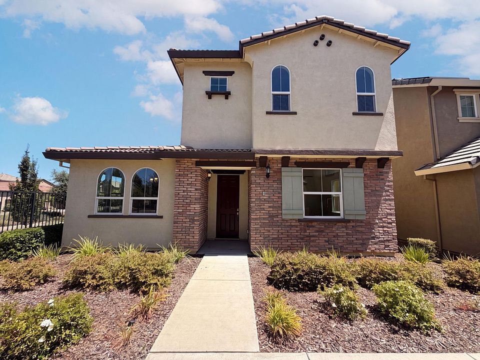 1st image of 10801 Portico Cir