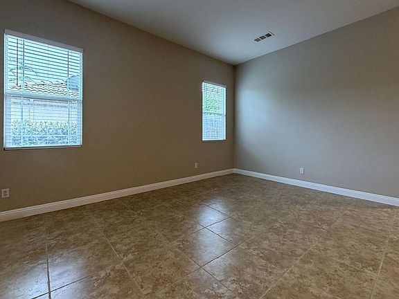 2nd image of 36289 Thousand Oaks Pl