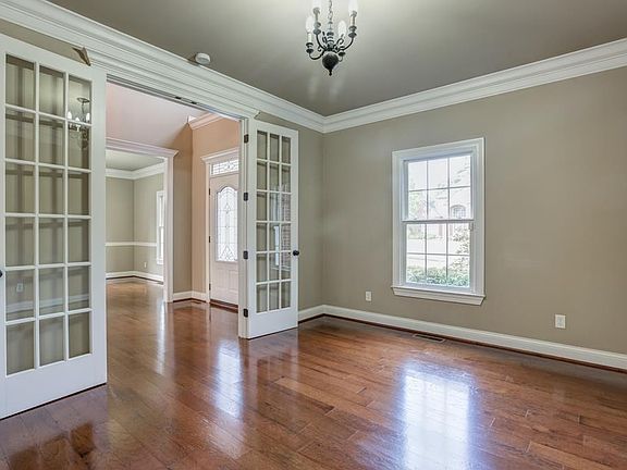 2nd image of 2408 Hillbrooke Pkwy