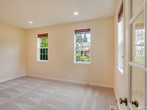 5th image of 22179 NE 93rd St