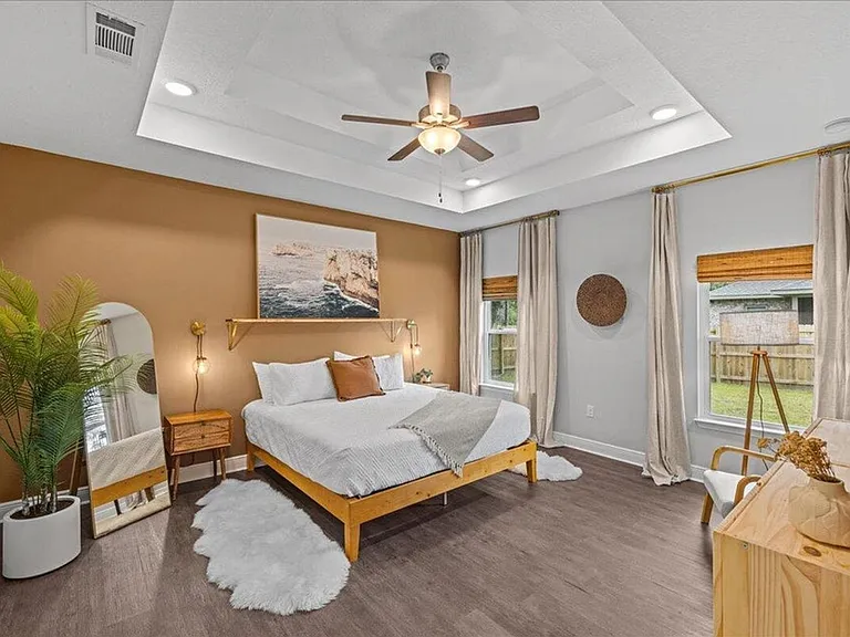 5333 Longhorn Trl — Photo 14