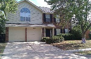 1st image of 2325 Cromwell Dr