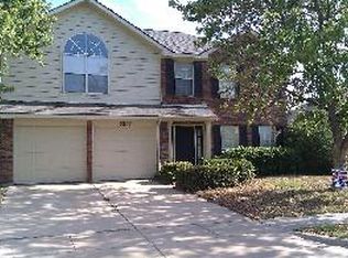 2325 Cromwell Dr, Arlington, TX 76018