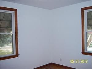 4th image of 516 George Urban Blvd