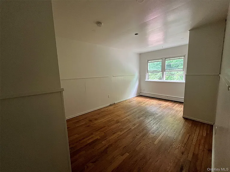 156 Coolidge St — Photo 12