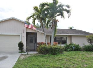 7482 Hazelwood Cir, Lake Worth, FL 33467