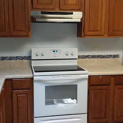 5th image of 4919 NW 31st Pl