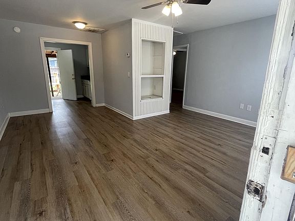 2nd image of 3316 Ottawa Ave #B