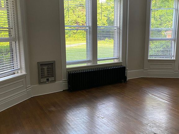 2nd image of 1301 Buffalo St
