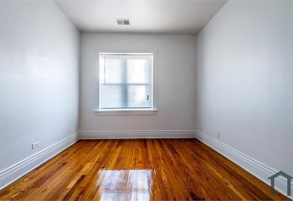 5th image of 2611 W 64th St #6400