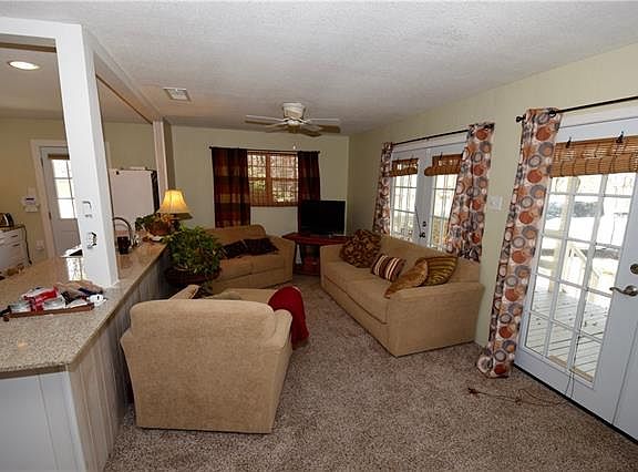 4th image of 520 Western Hills Trl