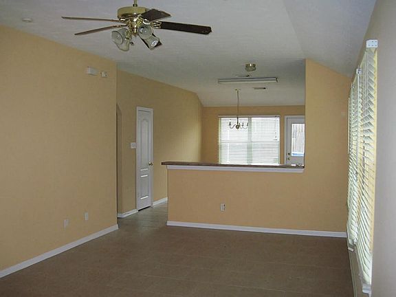 5th image of 5211 Manorfield Dr