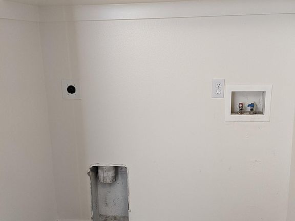 4th image of 3124 Chasewood Dr APT 2