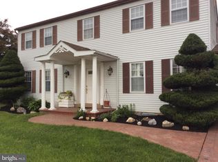 1528 Pear Tree Ln, Bensalem, PA 19020