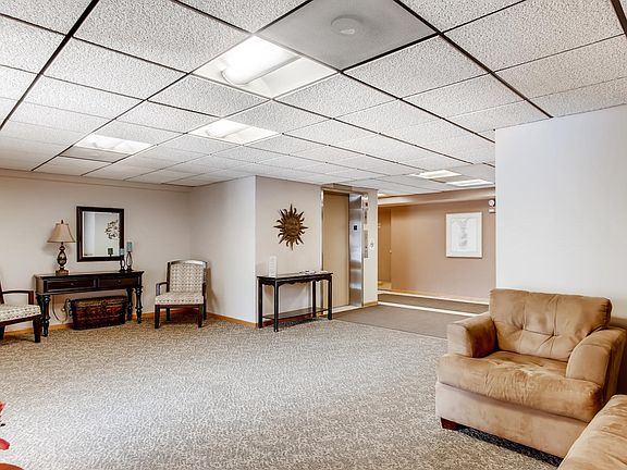 2nd image of 700 Graceland Ave APT 401
