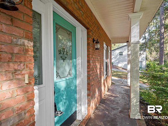 2nd image of 118 Sara Ave E #A