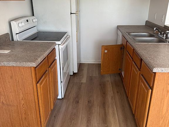 4th image of 421 Mercury Ave SE APT 8