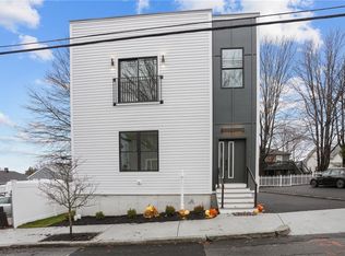 58 Lancaster St, Providence, RI 02906