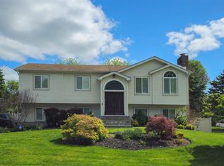 1 Robert Hagan Ct, Sparkill, NY 10976