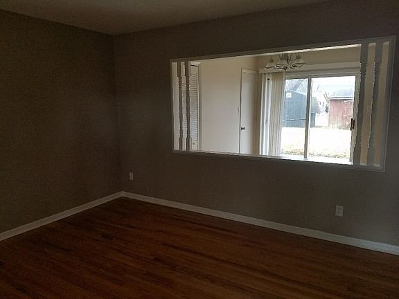 5th image of 2469 Tiverton Ln