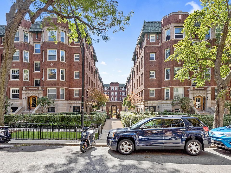 1st image of 2740-52 N Hampden Ct #1