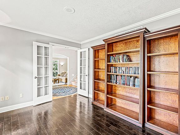 5th image of 51928 Westwood Forest Dr