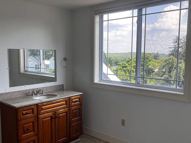 88 Kingwood Stockton Rd — Photo 14