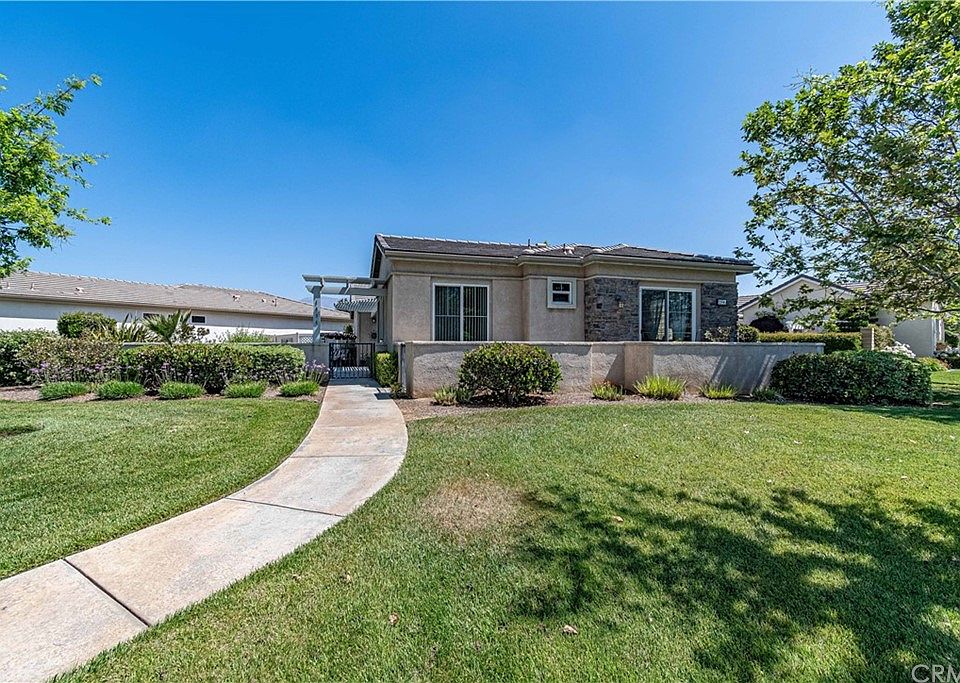 1596 Four Seasons Cir Beaumont CA 92223 Zillow